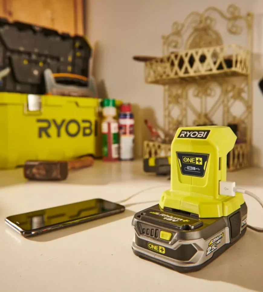 Adattatore a batteria con usb ryobi "r18usb-0" solo corpo macchina 18 v
