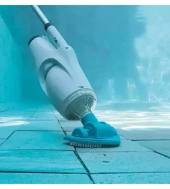 Aspiratore ricaricabile per pulizia piscine kokido 