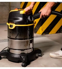 Aspiratore solidi liquidi elettrico stanley 