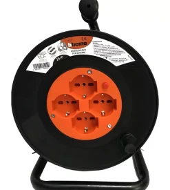 Avvolgicavo per interni ed esterni bticino con maniglia e 4 prese, 25 metri