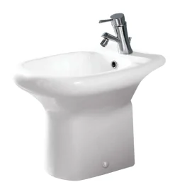 Bidet a terra in ceramica bianco "serie touring".