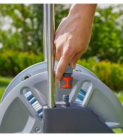 Carrello avvolgitubo manuale gardena 