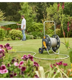 Carrello avvolgitubo manuale assemblato con tubo da 20 metri e diametro 12,5 mm