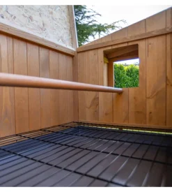 Casetta pollaio per galline in legno 