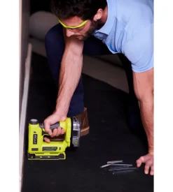 Graffatrice r18st50-0, solo corpo macchina batteria non inclusa - ryobi