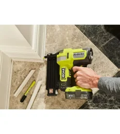 Groppinatrice ryobi - r18gn18-0 18v one+ tecnologia airstrike - solo corpo macchina