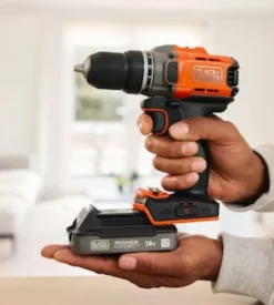 Kit trapano avvitatore a batteria black+decker 