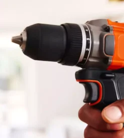 Kit trapano avvitatore a batteria black+decker 