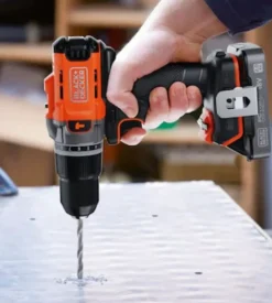 Kit trapano avvitatore a batteria black+decker 