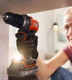 Kit valigetta trapano avvitatore a percussione a batteria black+decker 