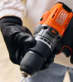 Kit valigetta trapano avvitatore a percussione a batteria black+decker 