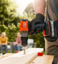 Kit valigetta trapano avvitatore a percussione a batteria black+decker 