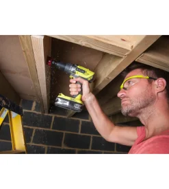 Kit valigetta trapano avvitatore, smerigliatrice angolare, levigatrice palmare e seghetto gattuccio a batteria ryobi 