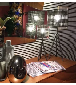 Lampada da tavolo "flam" in metallo grigio, e14