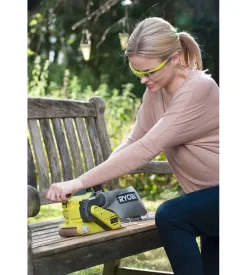 Levigatrice a nastro a batteria ryobi 