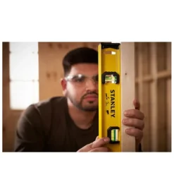 Livella stanley in alluminio con profilo a 