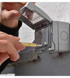 Martello multiutensile e multifunzione