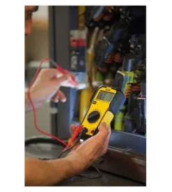 Multimetro digitale base stanley, 600 v