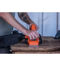 Pialla elettrica black+decker 