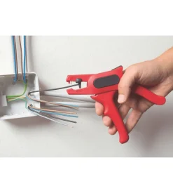 Pinza spelacavi per elettricista, con tagliacavi