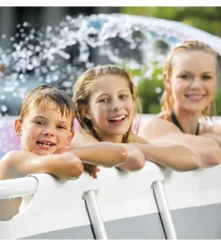 Piscina fuori terra con struttura rettangolare intex 