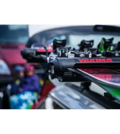 Portasci per barre da tetto yakima 