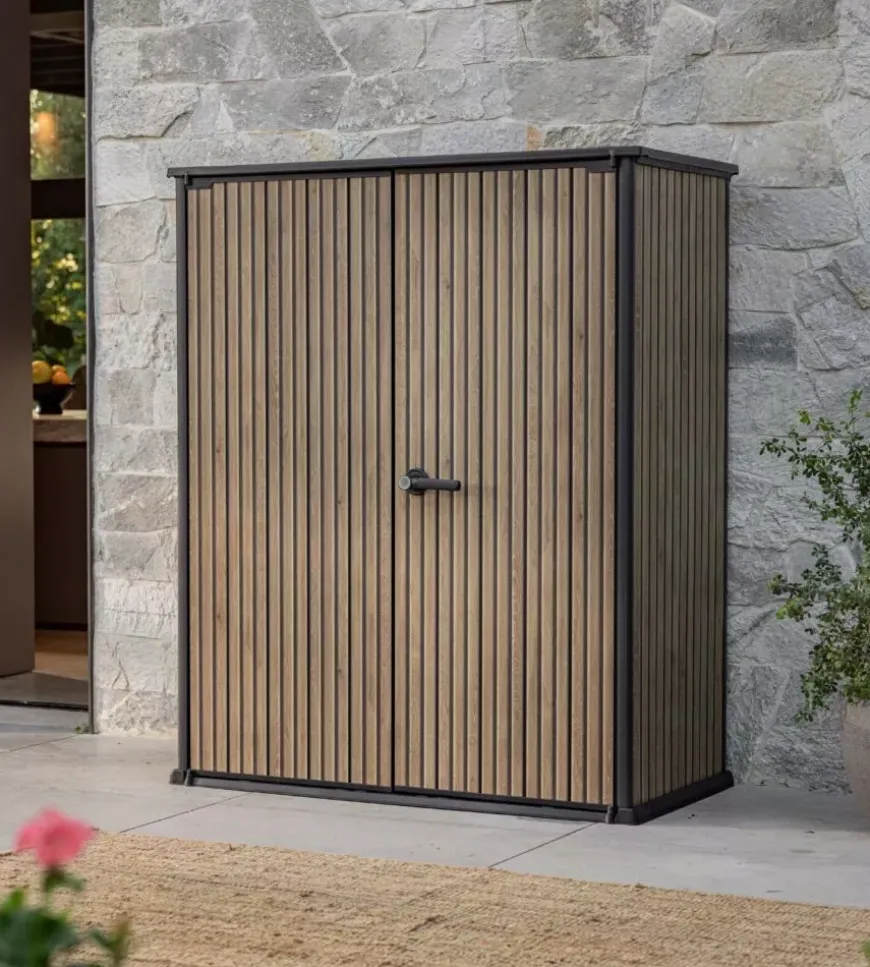 Portattrezzi multiuso keter "vertical shed venetian" in resina effetto legno 140x73,6x170,4 cm
