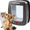 Portina per gatti grandi e cani di taglia piccola ferplast "swing microchip large" con chiusura 4 vie e protezione aria in plastica marrone 26,5x16,2x31,5 cm