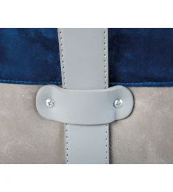 Pouf blu e grigio con maniglia in ecopelle, 38x32,5x43 cm