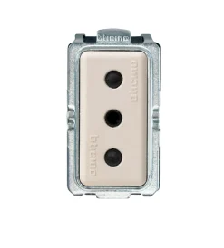 Presa 2p+t 10a magic - bticino.