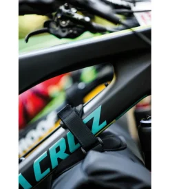 Protezione gatekeeper portabici per sponda posteriore pick-up  y8007410