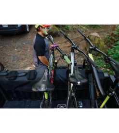 Protezione gatekeeper portabici per sponda posteriore pick-up  y8007410