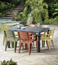 Set 6 sedie da esterno impilabili keter "julie" in polipropilene 2 verde, 2 rosso, 2 giallo effetto legno 61,5x58,5x79 cm