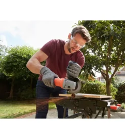 Smerigliatrice angolare elettrica black+decker 