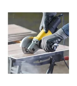 Smerigliatrice angolare 