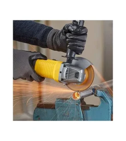 Smerigliatrice angolare 