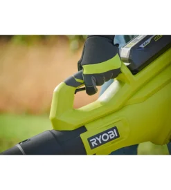 Soffiatore a batteria con turbina jet ryobi