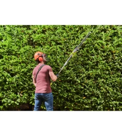 Tagliasiepi telescopico a batteria ryobi 