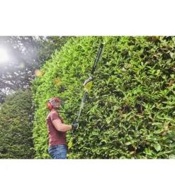 Tagliasiepi telescopico a batteria ryobi 