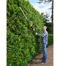 Tagliasiepi telescopico a batteria ryobi 