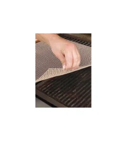 Tappetino antiaderente per griglia barbecue.