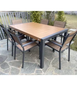 Tavolo da esterno estensibile 