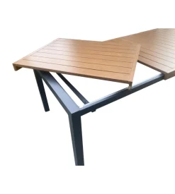 Tavolo da esterno estensibile 