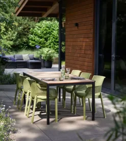 Tavolo da esterno keter "porto 200" in metallo grafite e piano effetto legno frassino 200x95x75 cm