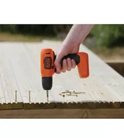 Trapano avvitatore a batteria black+decker 